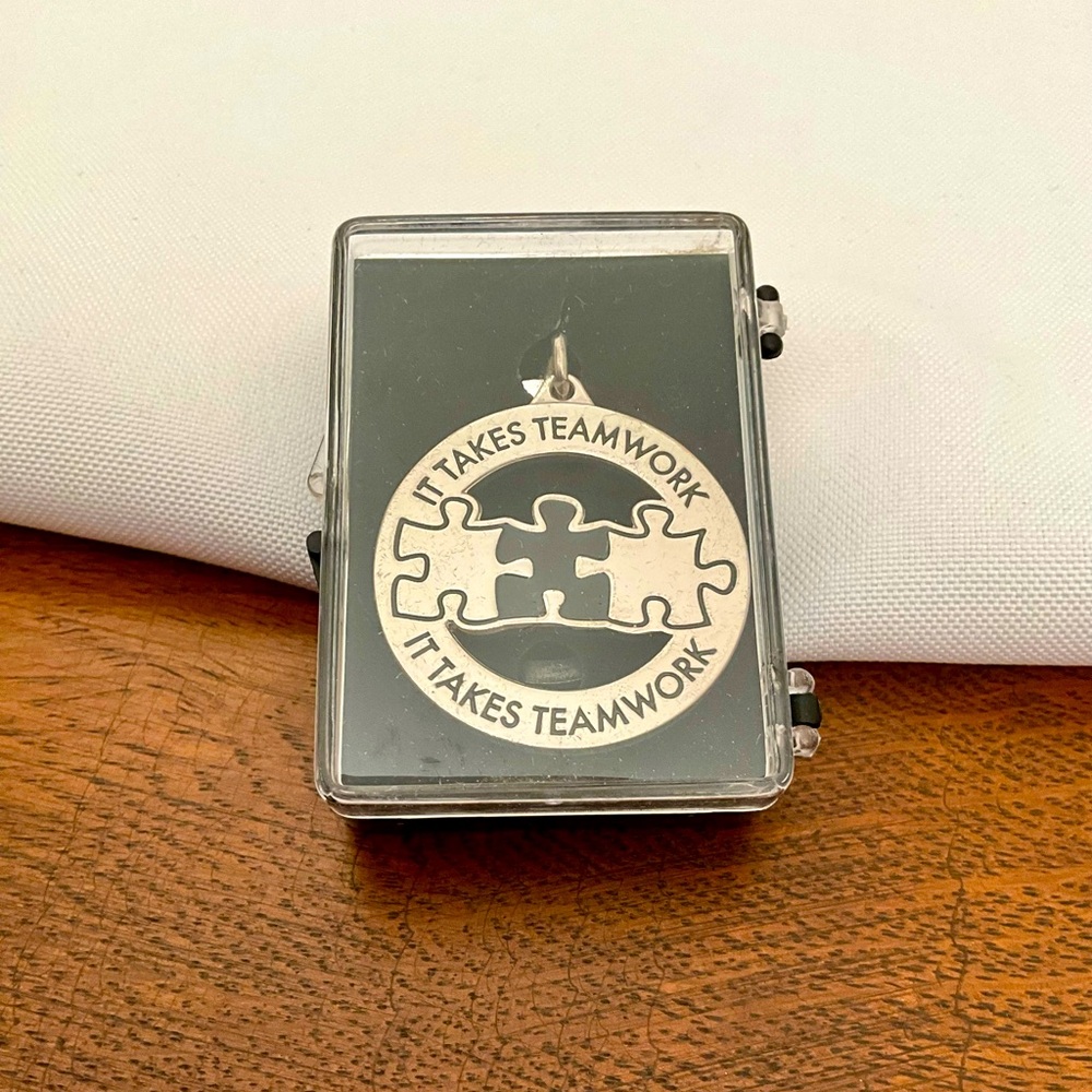 NWOT “IT TAKES TEAMWORK” Puzzle Piece Silver Key Ring in Case